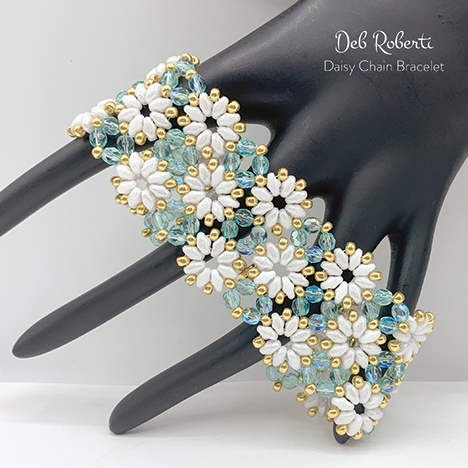Daisy Chain Bracelet, design by Deb Roberti